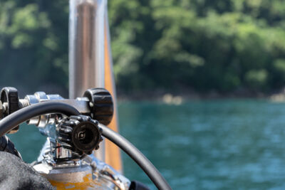 Dive canister aboard a liveaboard